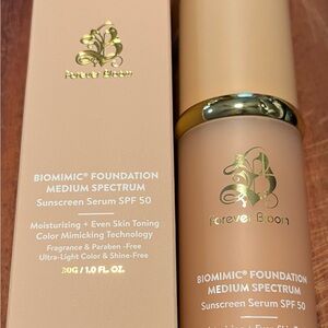 Forever Bloom Biomimic Foundation